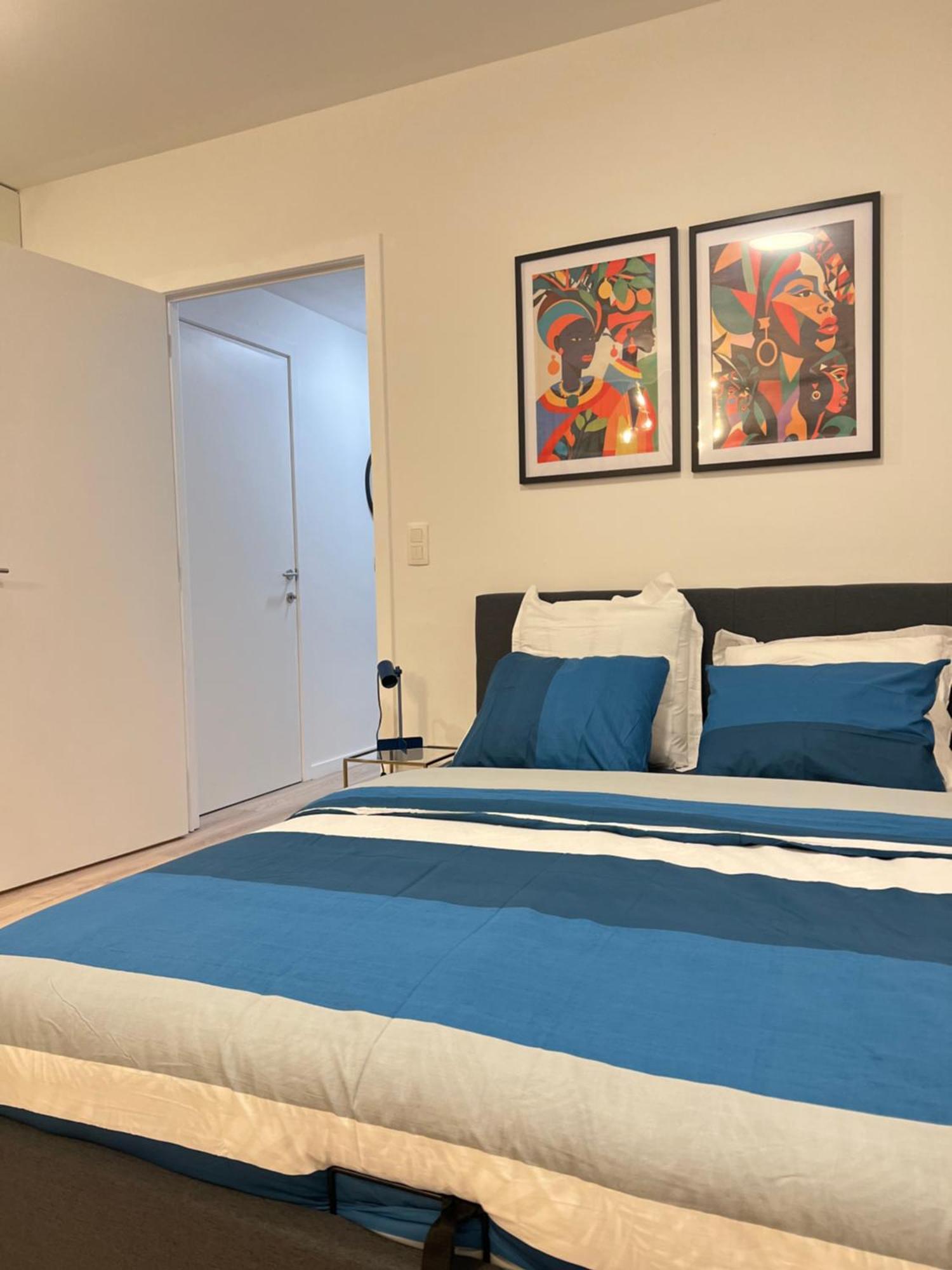 Love-Room-Brussels Sint-Jans-Molenbeek Buitenkant foto